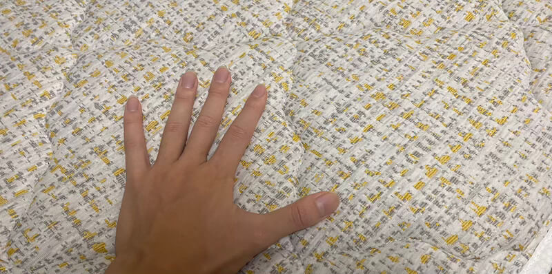 咲夜レアル　触る