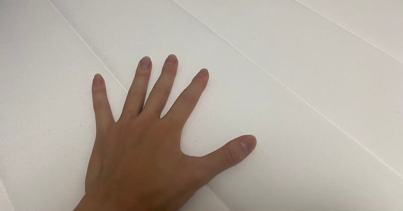 源ベッド ハイグレード2　触る